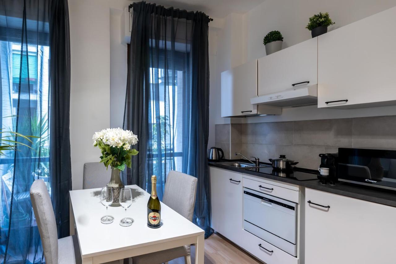 Suite 1,2 Porta Milano Centro Parking Free エクステリア 写真