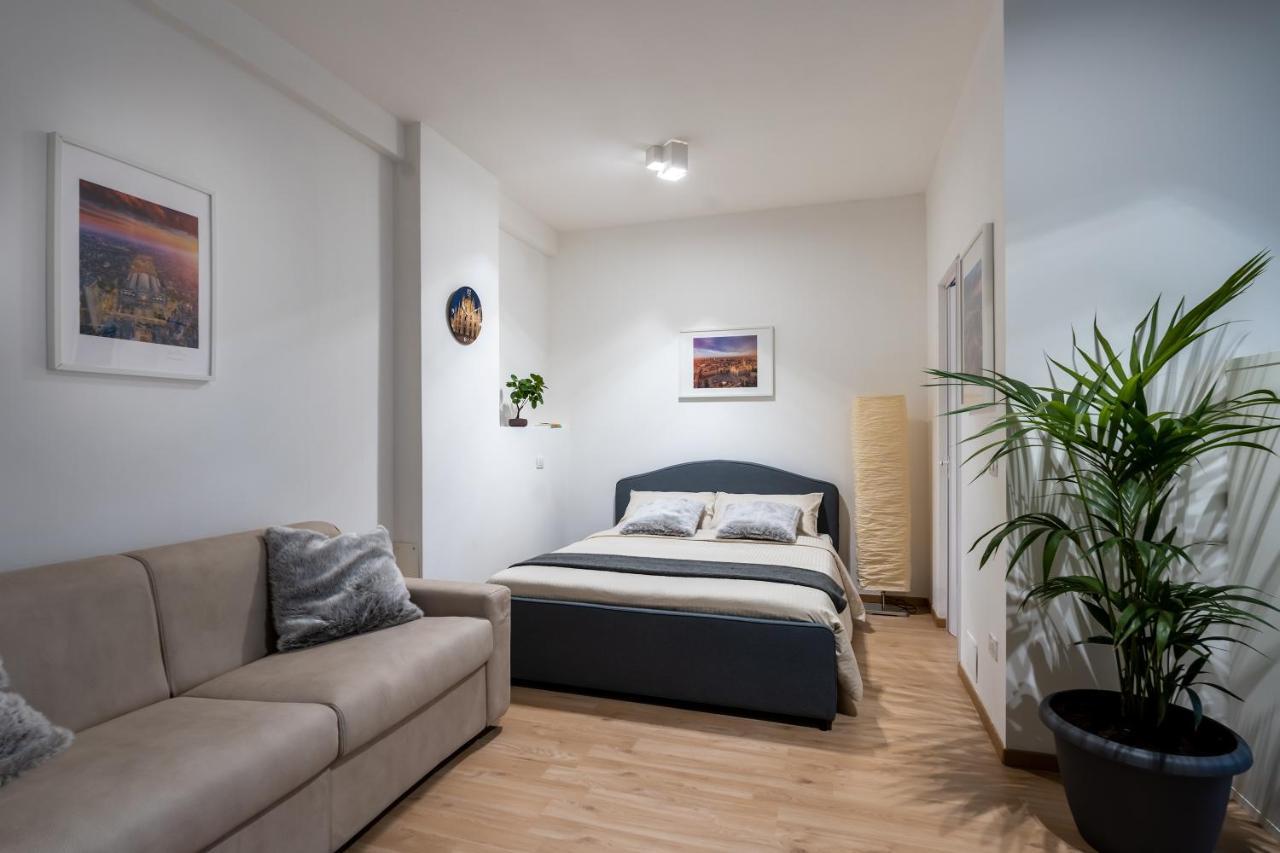 Suite 1,2 Porta Milano Centro Parking Free エクステリア 写真